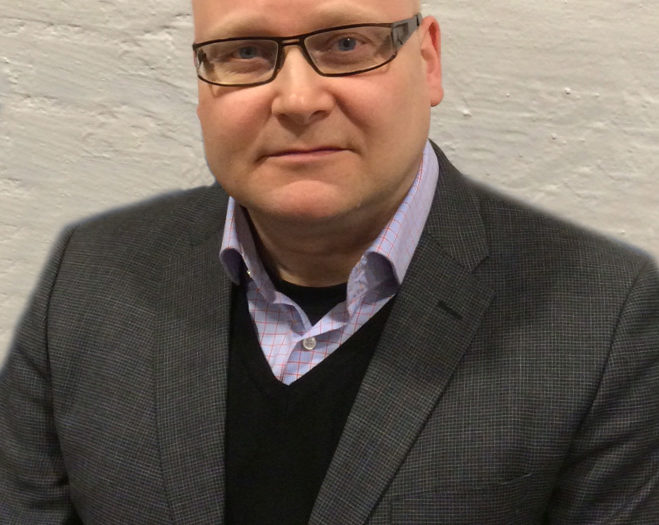 Peter Ehtrström är filosofie doktor och postdoc-forskare vid Åbo Akademi med inriktning på gentrifiering och urbanrurala relationer.