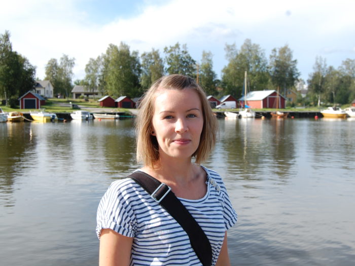 Studerar rovfiskar. Anna Sundelins och hennes forskningsgrupps rön om hur abborrar påverkas av psykofarmaka har väckt internationell uppmärksamhet.