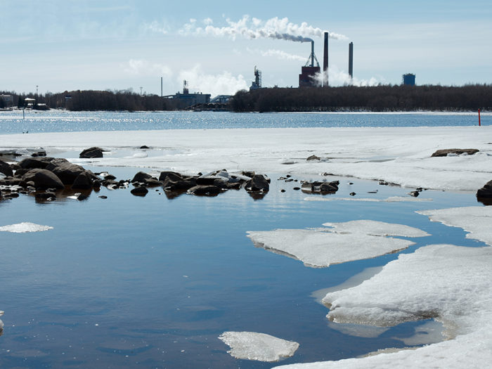 Snabbfotad. Tidigare gjorde den kapitalintensiva energibranschen investeringskalkyler med återbetalningsperioder på 40 år, nu gäller 10 år. Den europeiska klimatpolitiken, kombinerat med en seg recession och en skiffergasboom, utgör vattendelare som tvingar branschen att ställa om.