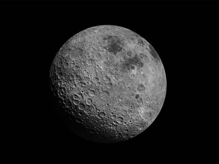 En begravning åt gången. Så avancerar vetenskapen. Sanningen segrar nämligen aldrig, det är bara dess motståndare som förr eller senare dör ut, menade Max Planck. Foto: Apollo 16