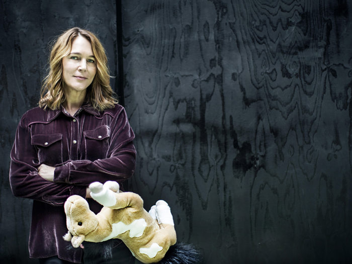 Girlpower. Äventyrsspelet Star Stable riktar sig uttryckligen till tjejer som är en bortglömd målgrupp bland speltillverkare. Killar är förstås också välkomna att spela någon av tjejkaraktärerna, säger Taina Malén. Foto: Jeanne Naess