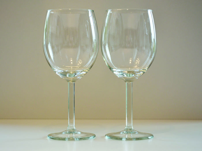 Inte för lagring. Alkohol är en smakbärare. Ett alkoholfritt vin smakar därför inte likadant som ett vanligt vin, även om tekniken gått framåt på senare år. Foto: Mostphotos