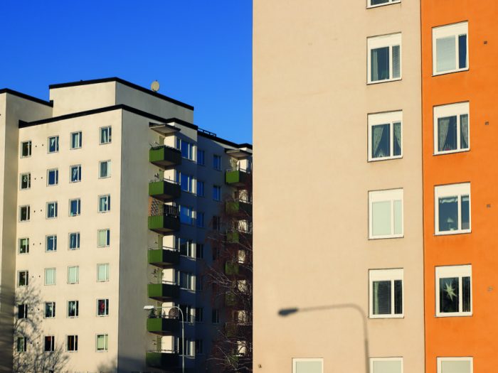 I flera decennier förespråkade Assar Lindbeck fria marknadshyror i stället för hyresreglering. Enligt Lindbeck hindrar konstlat låga hyror nybyggnation. Foto: Adobe Stock