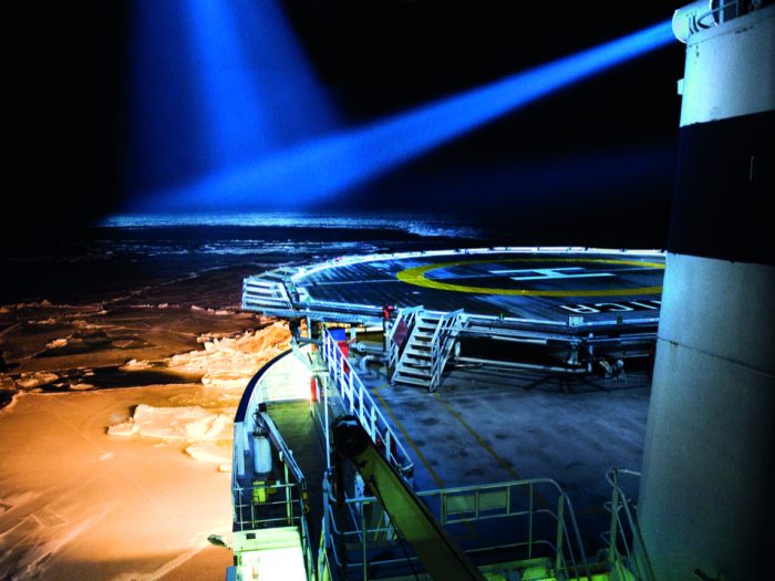 För exportföretagen är vinteröppna hamnar livsviktiga. Bilden är från isbrytaren Botnica som såldes till Estland 2012. Foto: Ksf Media Arkiv/Karl Vilhjalmsson