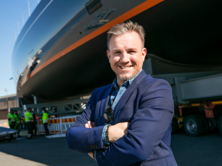 Baltic Yachts vd Anders Kurtén har en bred erfarenhet av båtbranschen i Finland. Kurtén inledde sin yrkeskarriär inom it-sektorn, men sadlade om vid millennieskiftet och började jobba med båtar i stället.